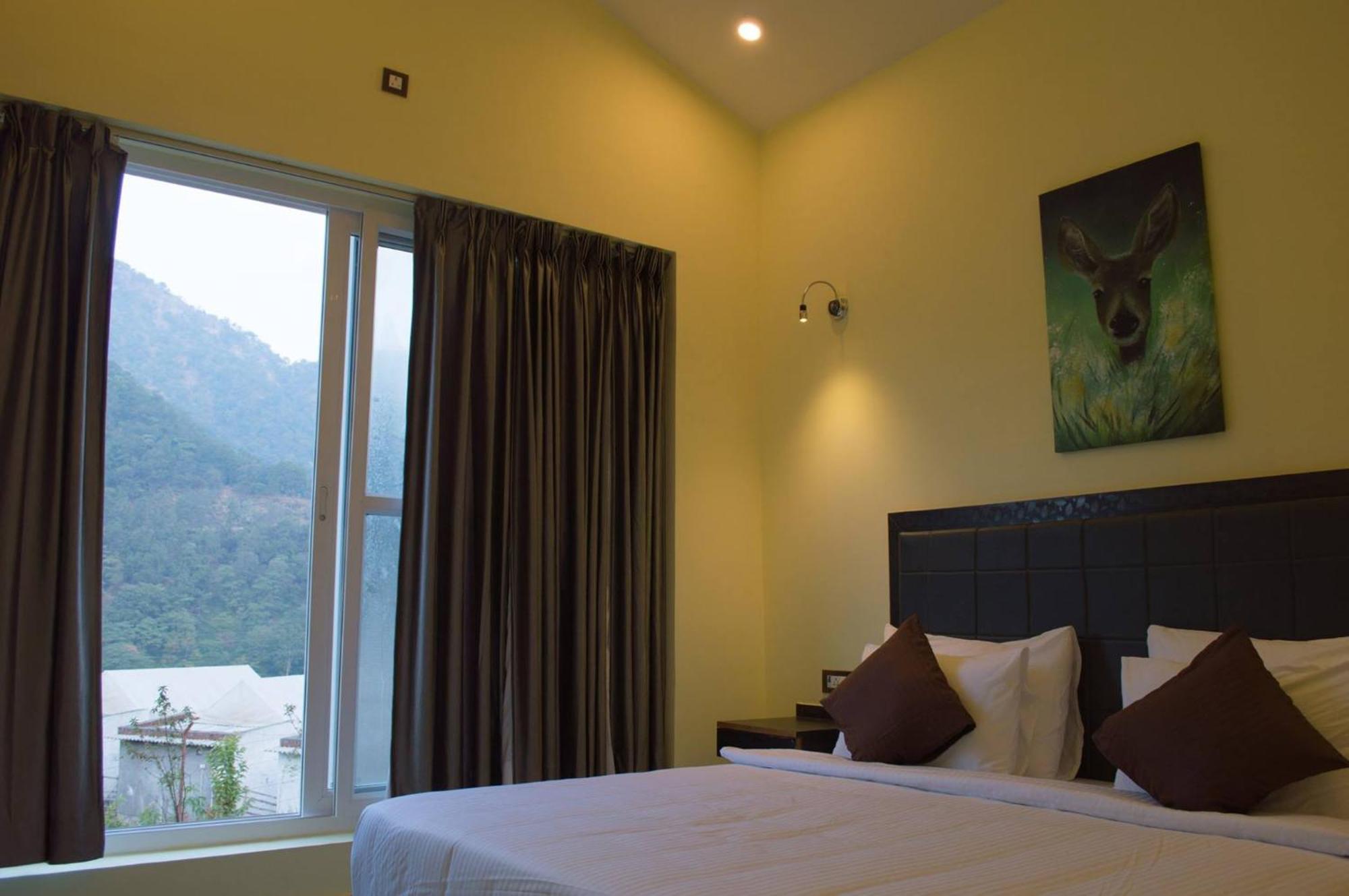 Hotel Golden Heritage ปาฮาลกัม ภายนอก รูปภาพ